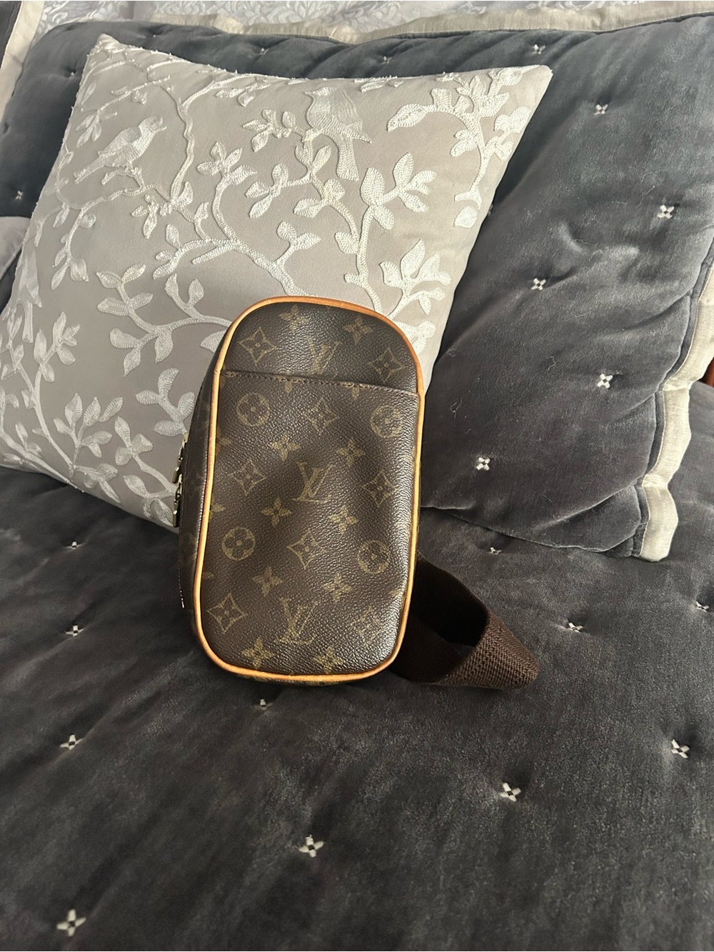 Louis Vuitton Unisex Vintage Monogram Canvas Shoulder Bag in Brown with Tan Trim